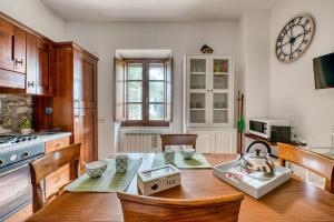 GuestHost - Lavanda Apartment with Pool & Parking