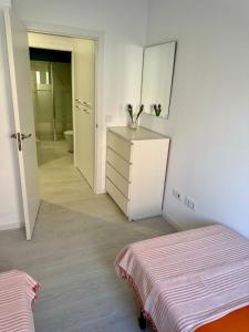 6 Personas Oceanografic Ciencias Roig Arena