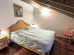 Apartment Mansarda al Campanile by Interhome