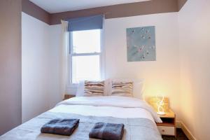 Perfect Booking 4 Bed Home in Leytonstone