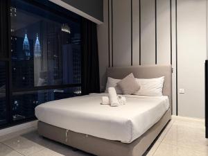 Grand Service At Axon Residence KLCC near Pavalion