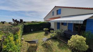 Maisonnette accès direct chemin côtier, piscine et tennis