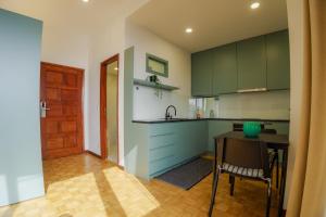 Casa de Cristal by Oporto Soul