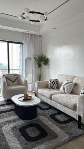 Premium 1BR in Kilimani with Skyline Views with Gym & Heated Pool