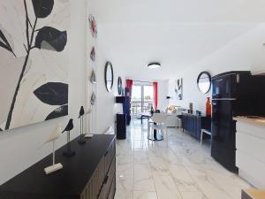Studio La Frégate-10 by Interhome
