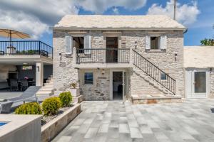 Authentic Dalmatian stone villa