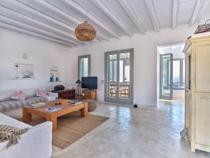 Kyma Ornos Villa Mykonos