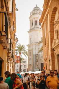 Hidden Gem PLAYA DE SANTA MARÍA SUITES by ApartmentsinCadiz