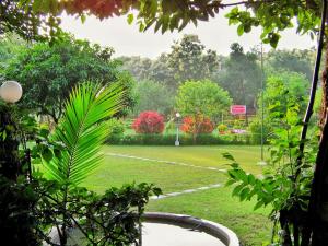 Star Key Point Resort - A Unit of B Square Hospitality