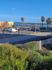 Appartement vue mer au pied de la plage