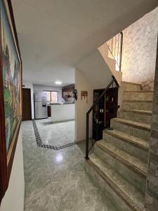Habitación privada amplia con baño en Santa Marta