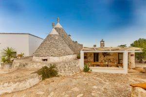 Trullo Happy Sunrise