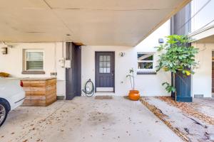 Water View! Walkable Gem Near Bayshore Boulevard