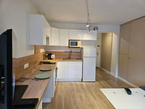 Beau studio proche ttes commodités