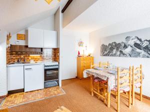 Confortable T23 pour 6 pers. avec balcon et accès ski à Saint-François-Longchamp - FR-1-807-14