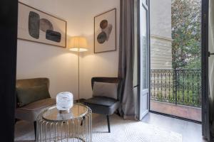 Milano - new, charming, AC, close Palais&Beach