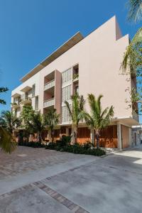 Hola Donceles Suites