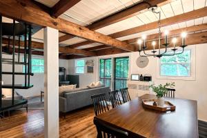 Red A Frame Shenandoah Escape Fire Pit BBQ