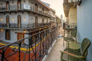 The Montefiore Condo by AcoModo Casco Viejo