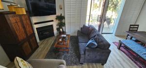 Stunning 2BR Golf Condo, Mountain & Lake VIEWS!