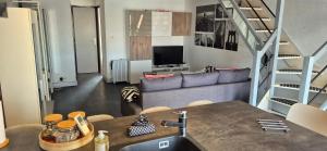 Port Brescou, T3 en duplex climatisé, superbe vue sur le port