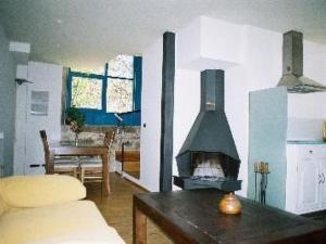 Holiday Home NATUR IN IHRER REINSTEN FORM by Interhome