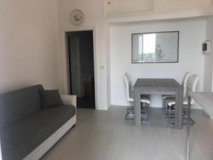 Holiday Home Villa Iride mit Wasserblick by Interhome