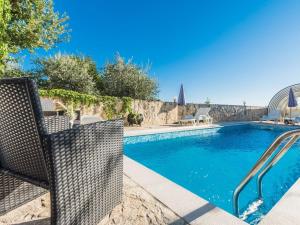 Apartment Tolle Wohnung mit Terrasse und Meerblick by Interhome