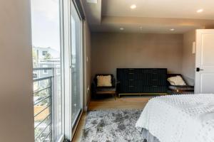 3 Bedroom Luxury Penthouse DC