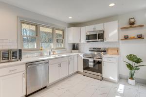 2 Mi to Lancaster City Center Quiet Family Home