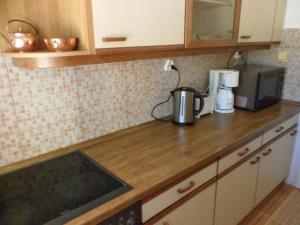 Apartment Appartement A in Strandnähe mit Terrasse und Grill by Interhome