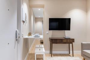 Waou Essence VI Antón Martín - Corta Duración