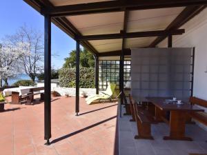 Apartment Neues Studio mit Meerblick in Zambratija by Interhome