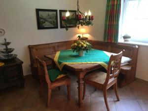 Holiday Home Idyllische Ferienwohnung in sonniger Hanglage by Interhome