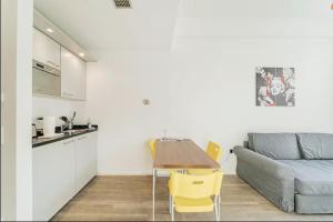 Central Serviced Bianca Apartment