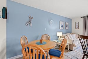 1 Bedroom Gem near Cherry Grove and North Myrtle with pool!