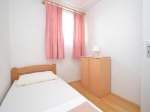 Apartment Ein Apartment im Ferienhaus Zweirosen by Interhome