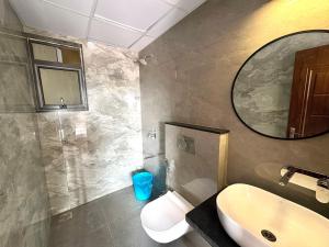1BHK Pool Stay with Balcony - 5 Mins to Candolim Beach