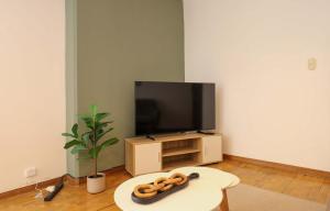 Stylish & Bright 2BR in Miraflores