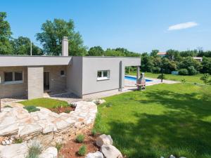 Holiday Home mit eigenem Pool by Interhome