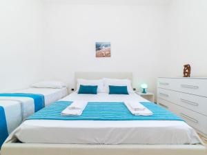 Holiday Home Villetta Pina 50 m vom Sandstrand und Parkplatz entfernt by Interhome