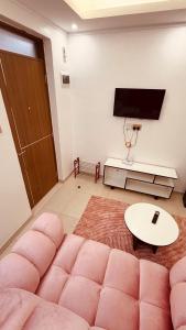 Modern Pink studio apartment in Westlands