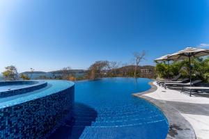 3073 - Paradise Cove 2B Organo