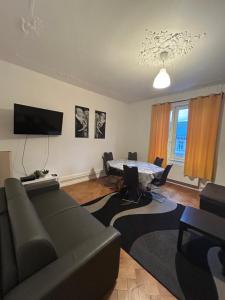 STRASBOURG CENTRE le 85, Superbe F5, 125m2, 5 Pièces