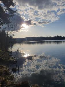 Au Doubs lac Meublé tourisme 3 étoiles