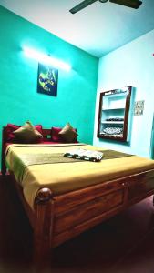 De rock beach villa
