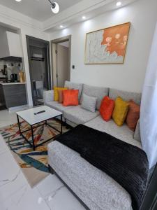 Spacious 1BR in kilimani With city view ,Netflix