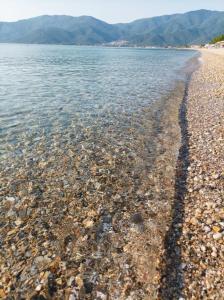Αιολία Μεζονέτα με θέα τη θάλασσα