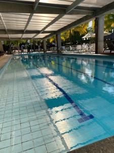 Le Jardin Suits