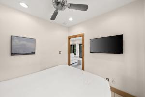 Brighton Carriage House